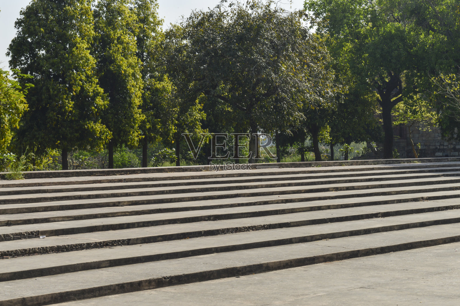 步骤创建文本的模式空间。照片摄影图片