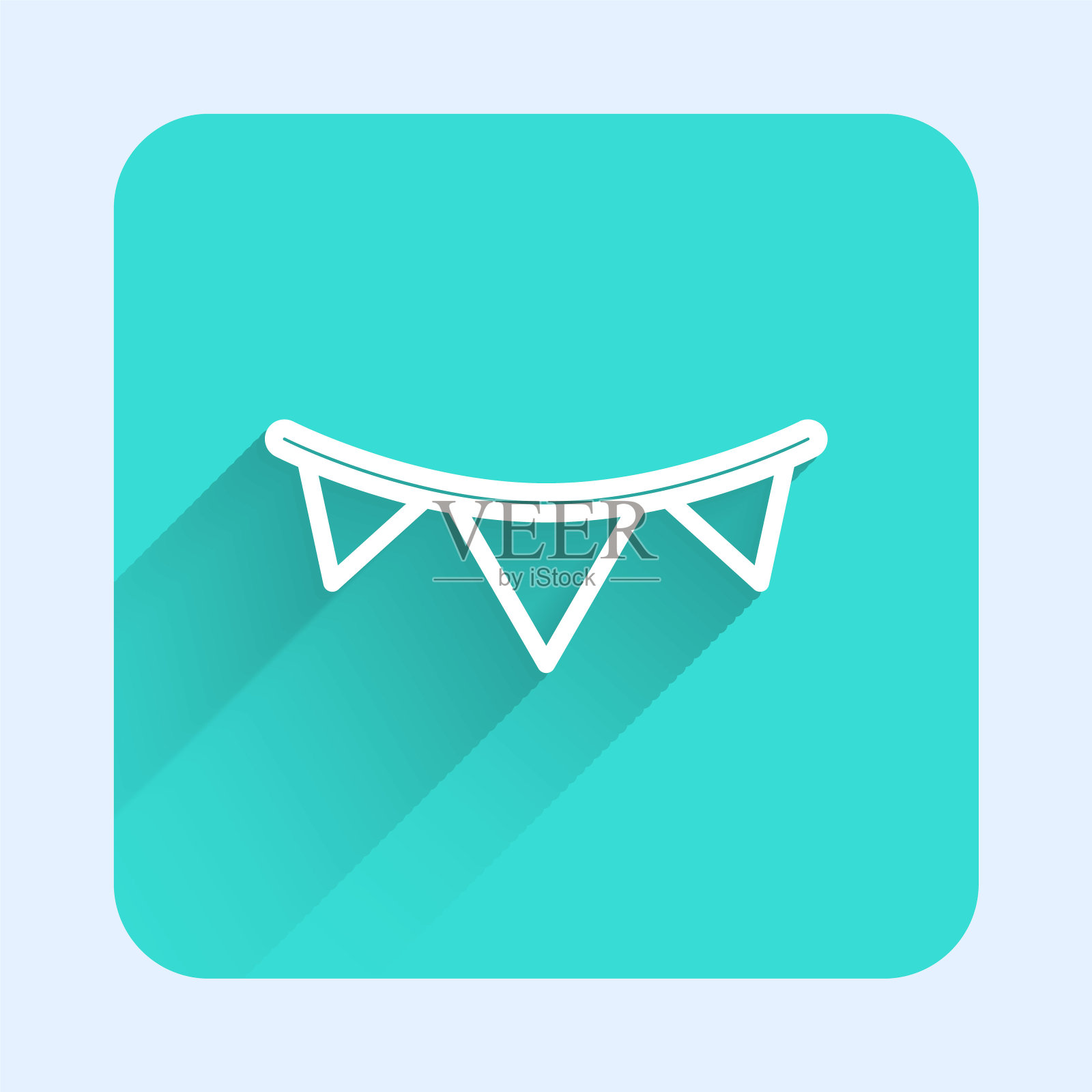 白色线条的狂欢节花环与旗帜图标孤立与长影子。宴会用三角旗庆祝生日，节日装饰。绿色广场按钮。向量图标素材