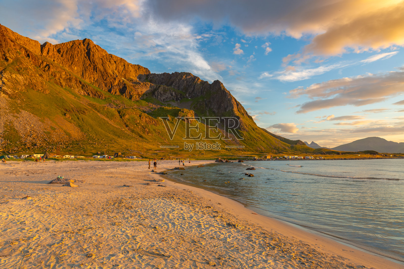 挪威罗浮敦的兰贝格海滩照片摄影图片