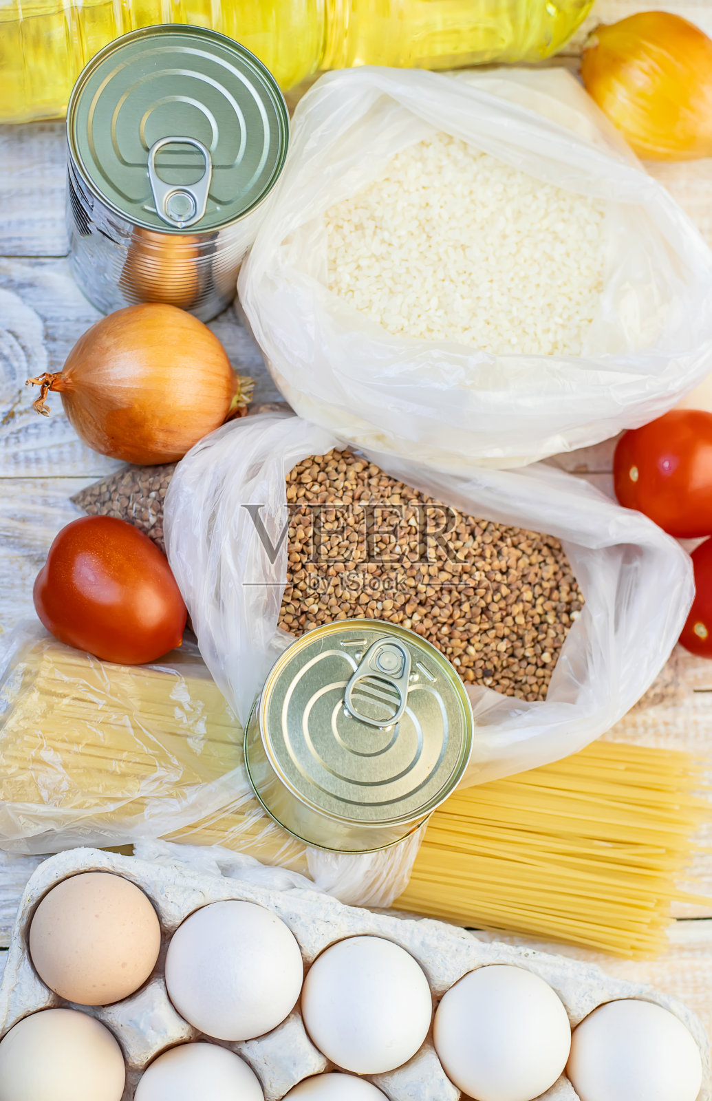 捐赠和送餐上门。有选择性的重点。照片摄影图片