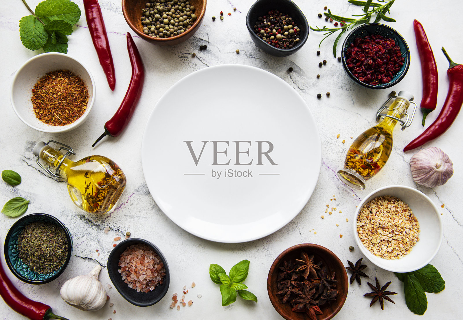 清空盘子和调料照片摄影图片