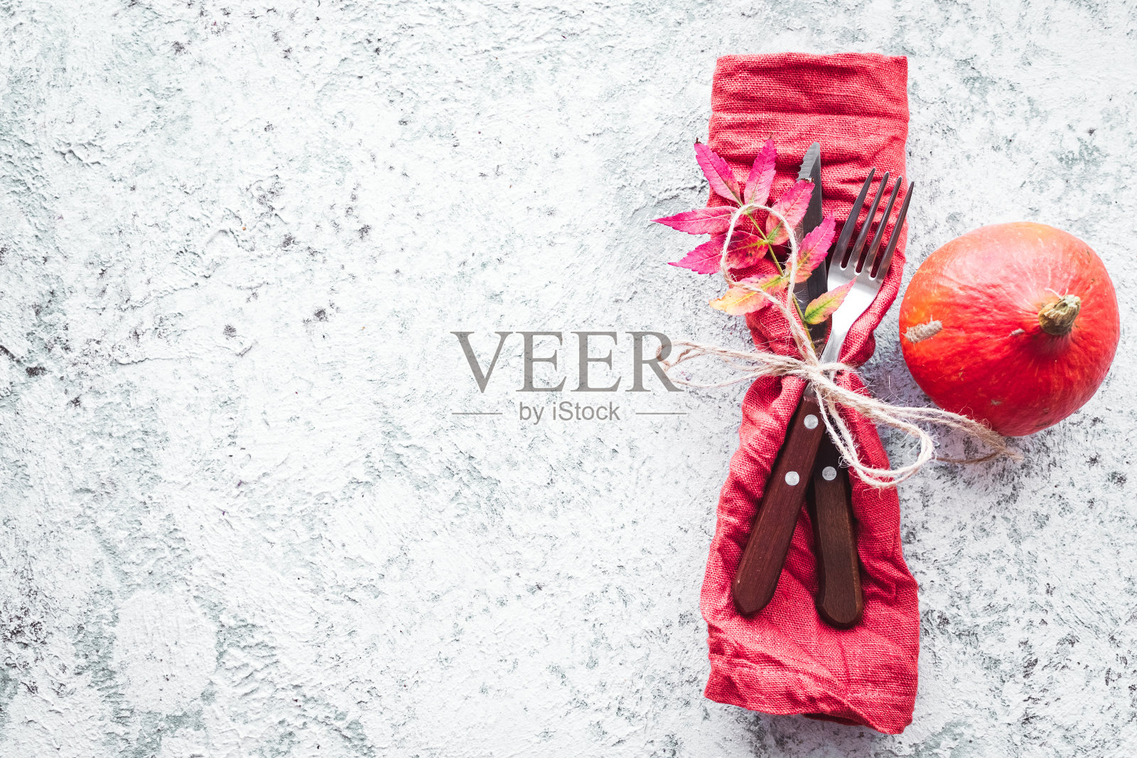 感恩节秋季摆放餐具照片摄影图片