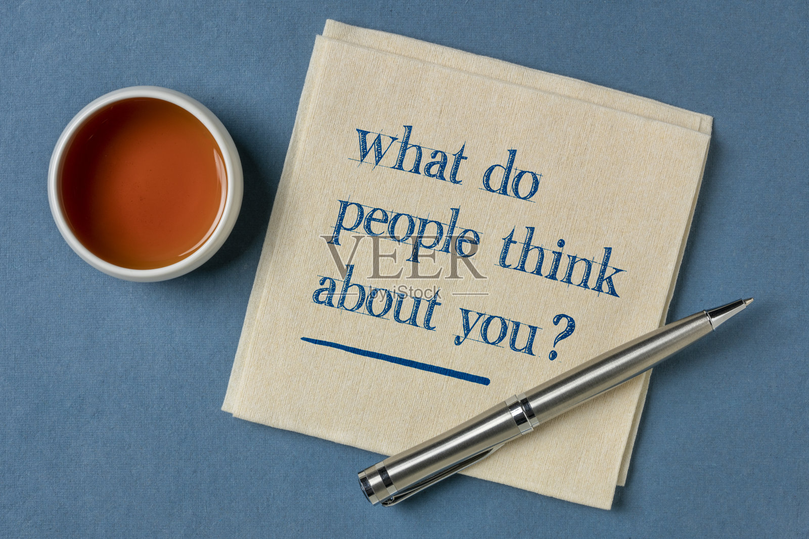 别人怎么看你?照片摄影图片