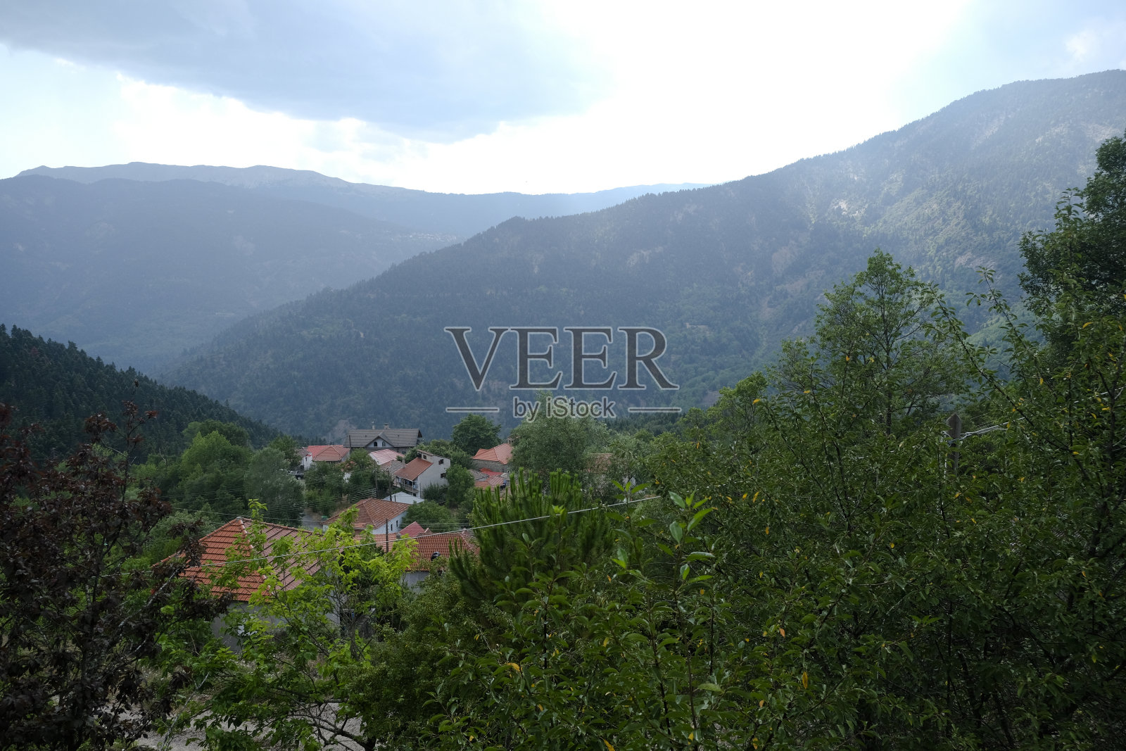 Lefka或Paloukova村鸟瞰图照片摄影图片