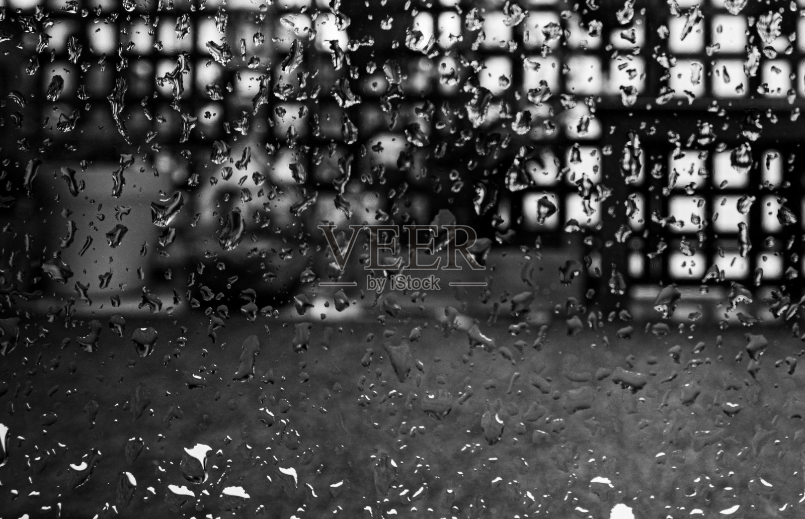 法国的雨天照片摄影图片