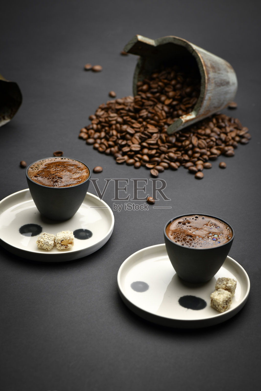 浓咖啡和土耳其软糖照片摄影图片