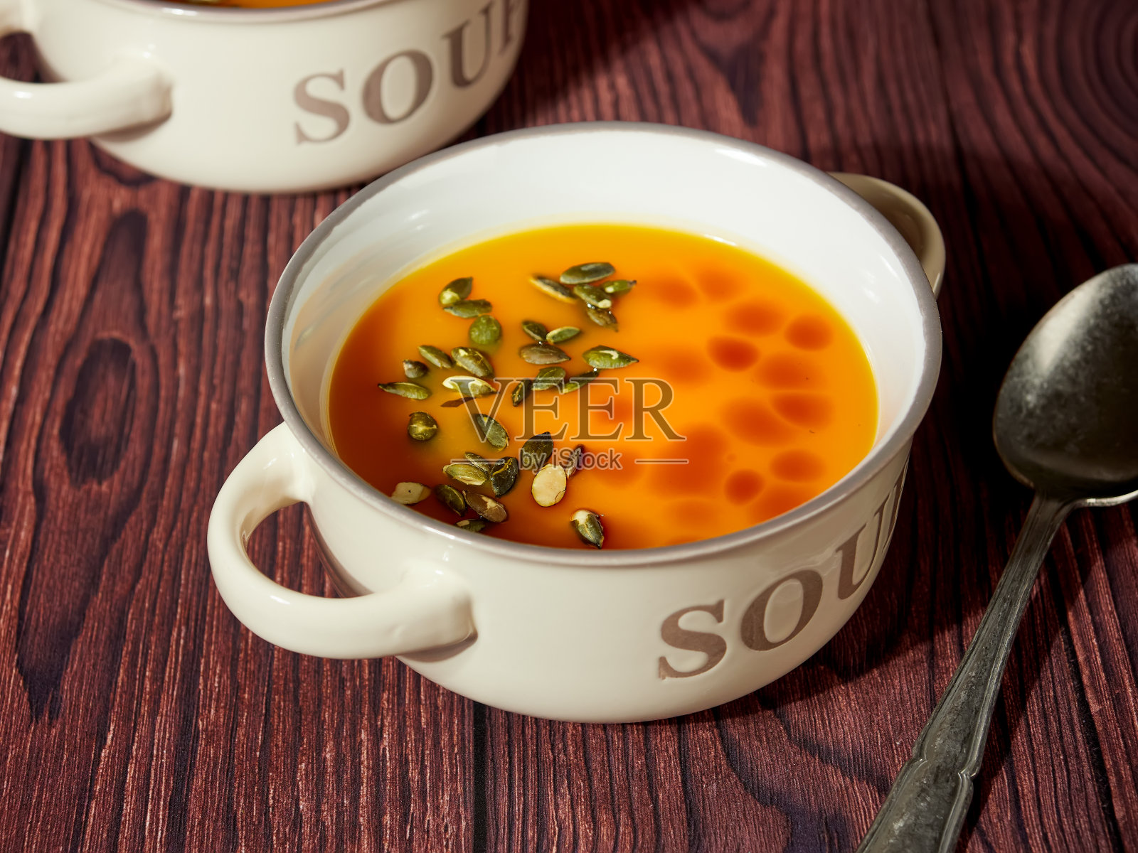 自制的南瓜汤照片摄影图片