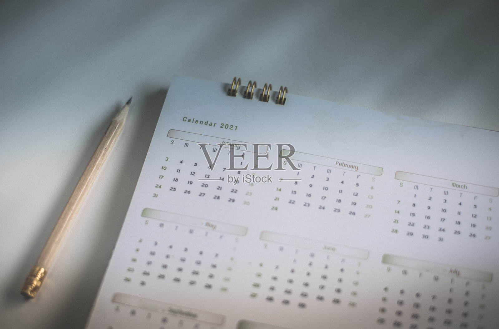 模糊日历在规划2021年的概念照片摄影图片