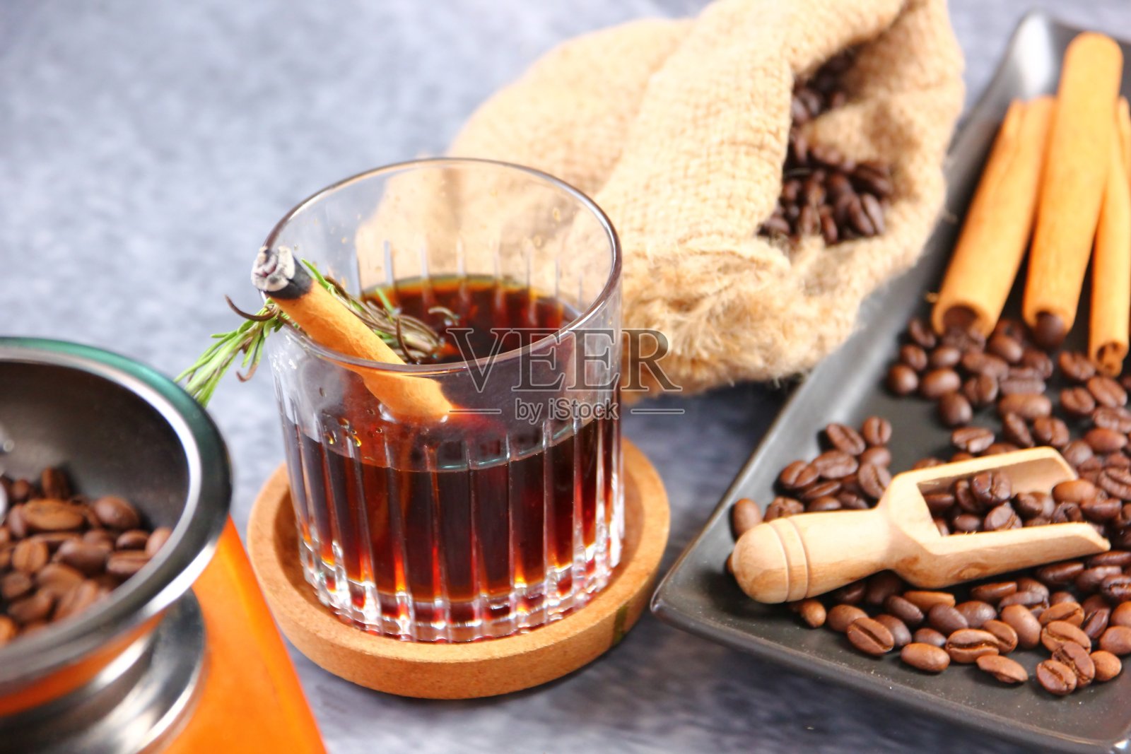 香气滴咖啡照片摄影图片