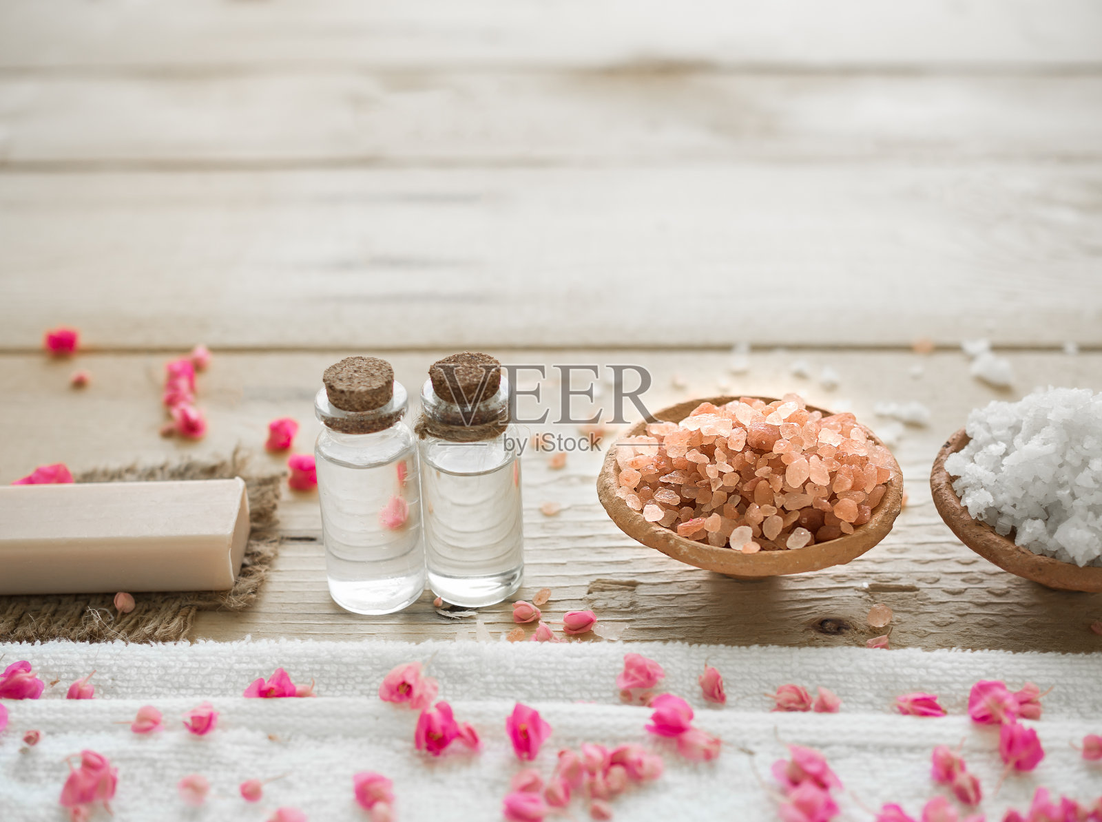 香薰水疗套装。照片摄影图片