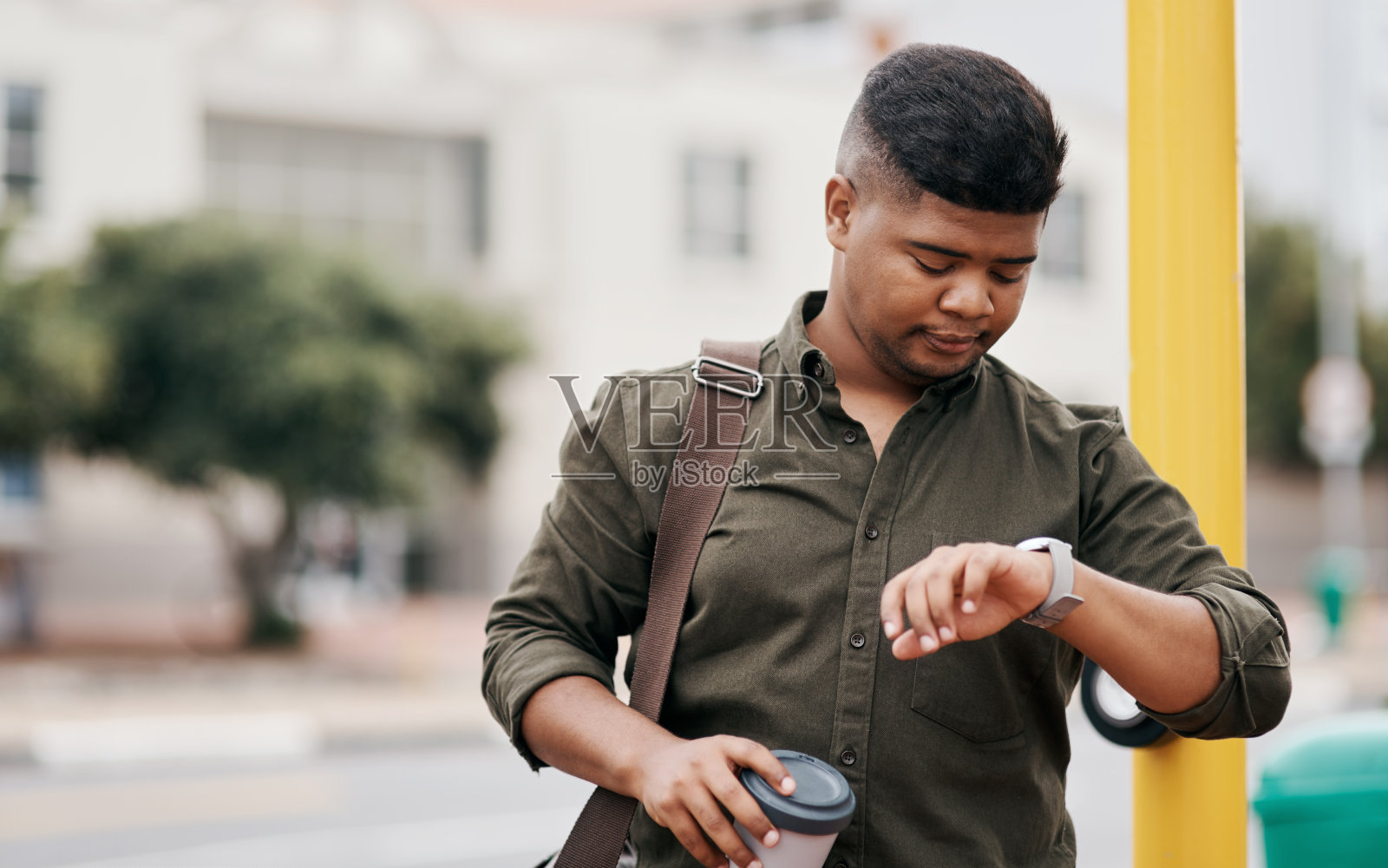 不要犯迟到的错误照片摄影图片