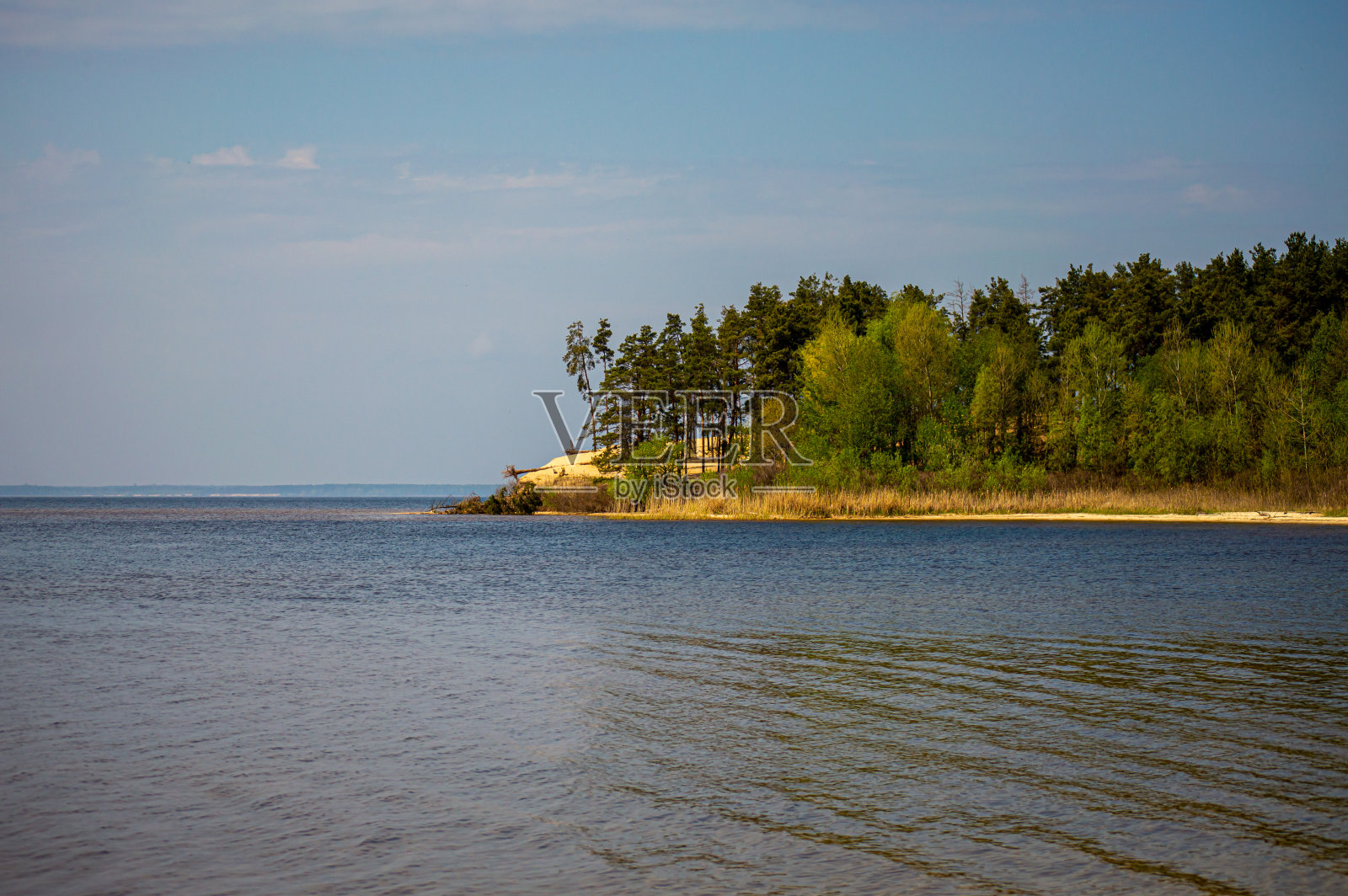 基辅海的早春景观照片摄影图片