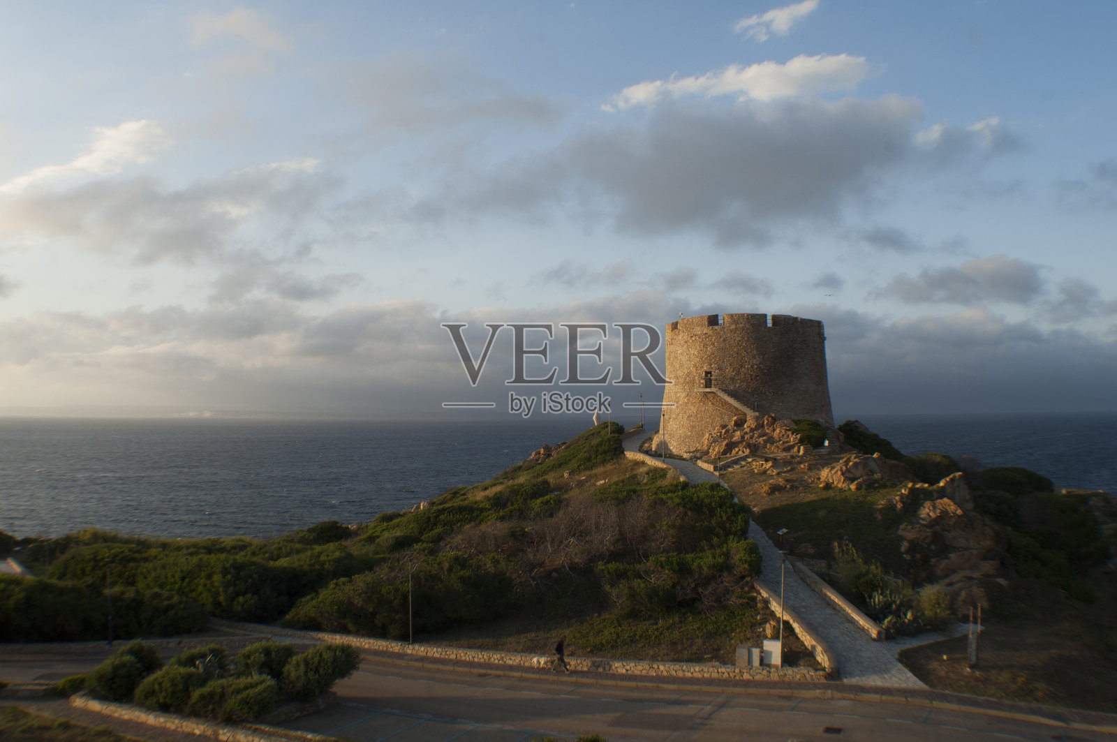 萨丁尼亚岛的西班牙塔照片摄影图片