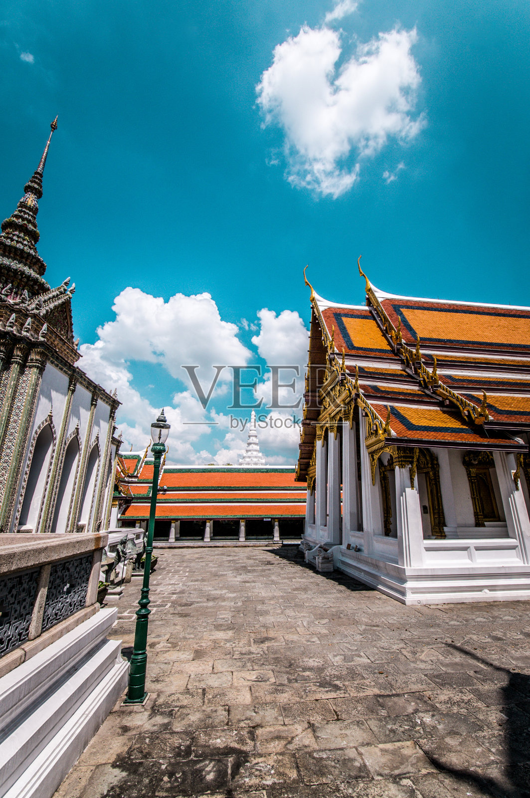 泰国曼谷玉佛寺庭院照片摄影图片