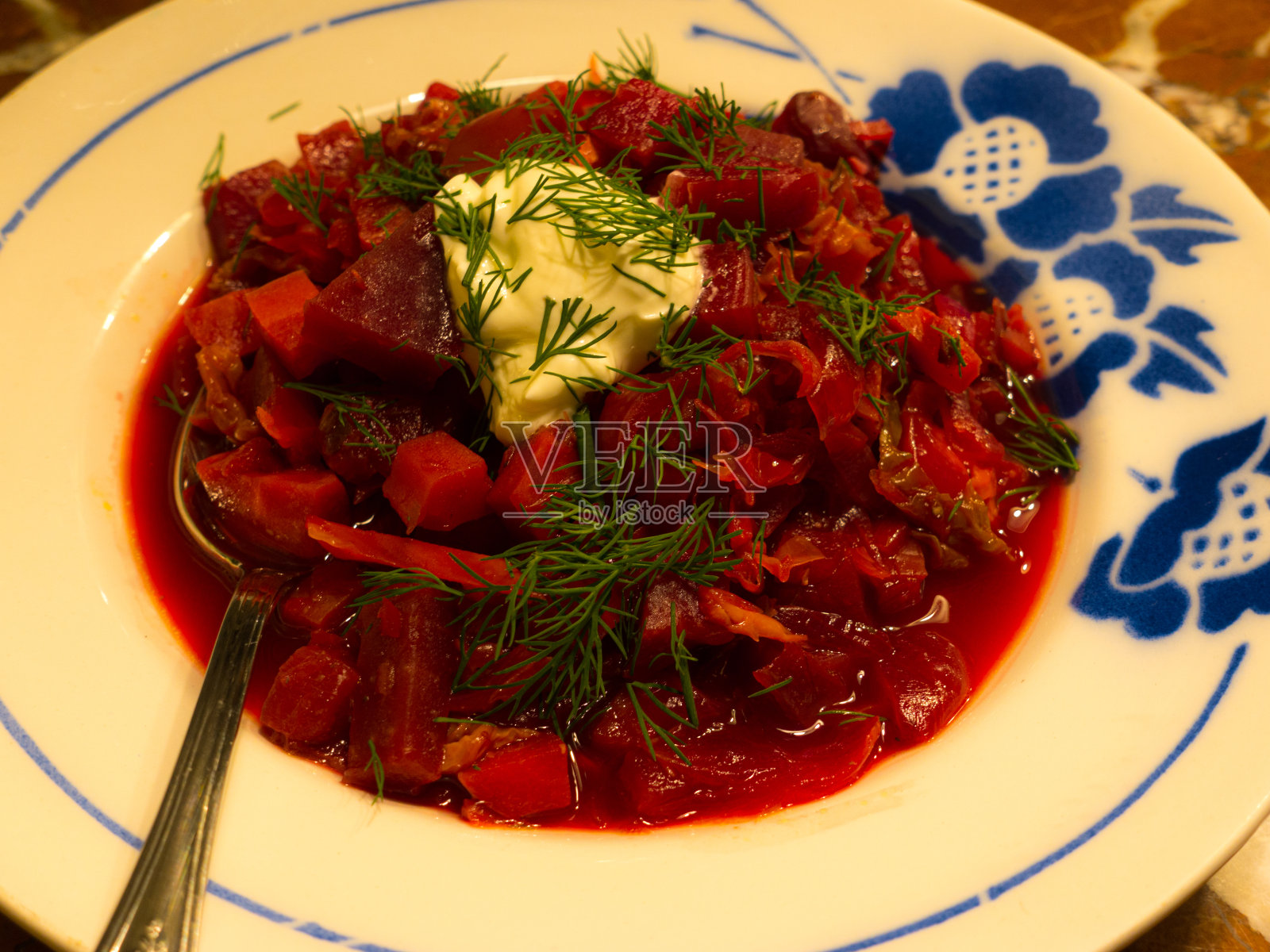 罗宋汤或甜菜汤照片摄影图片