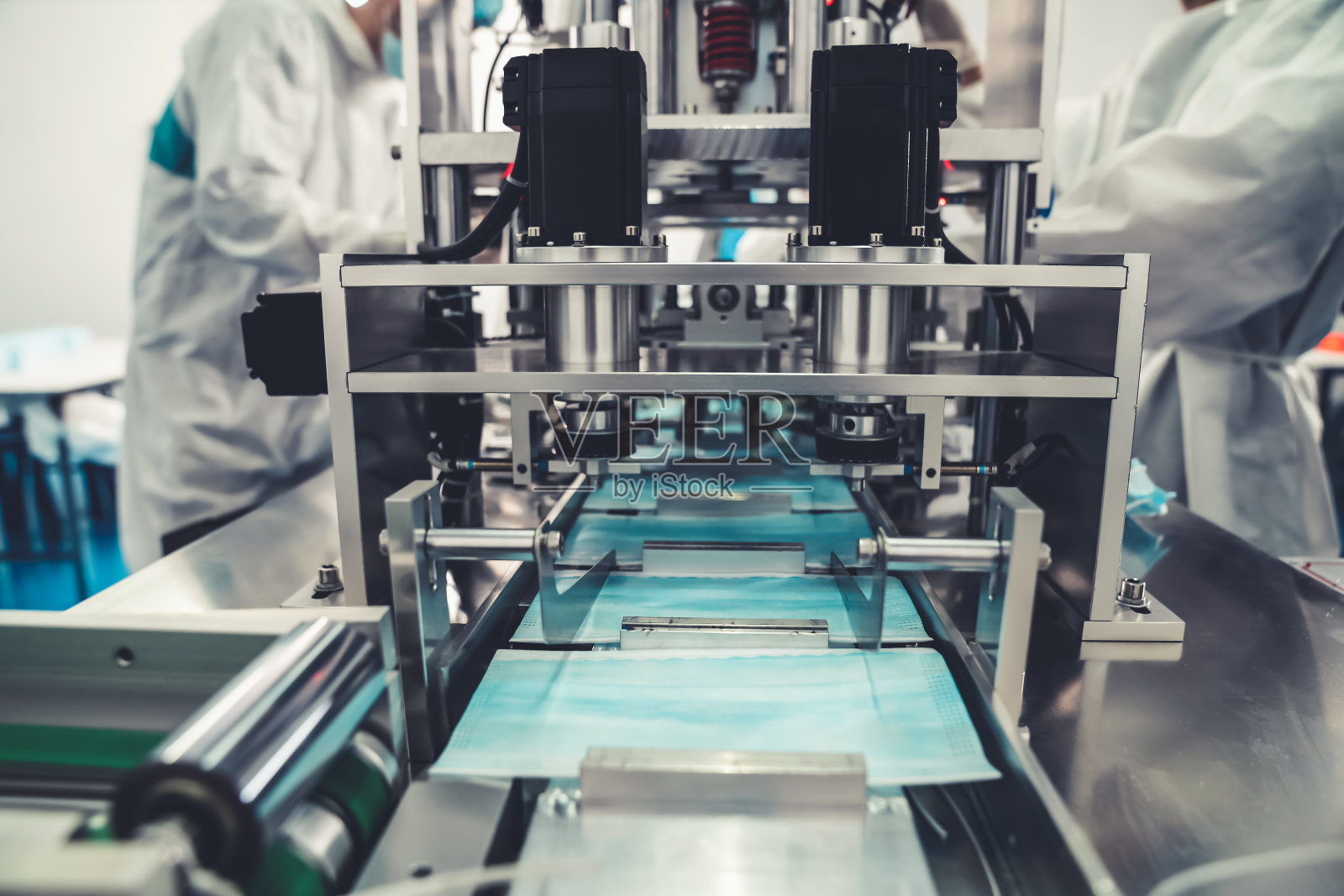 现代化的口罩生产线工厂照片摄影图片