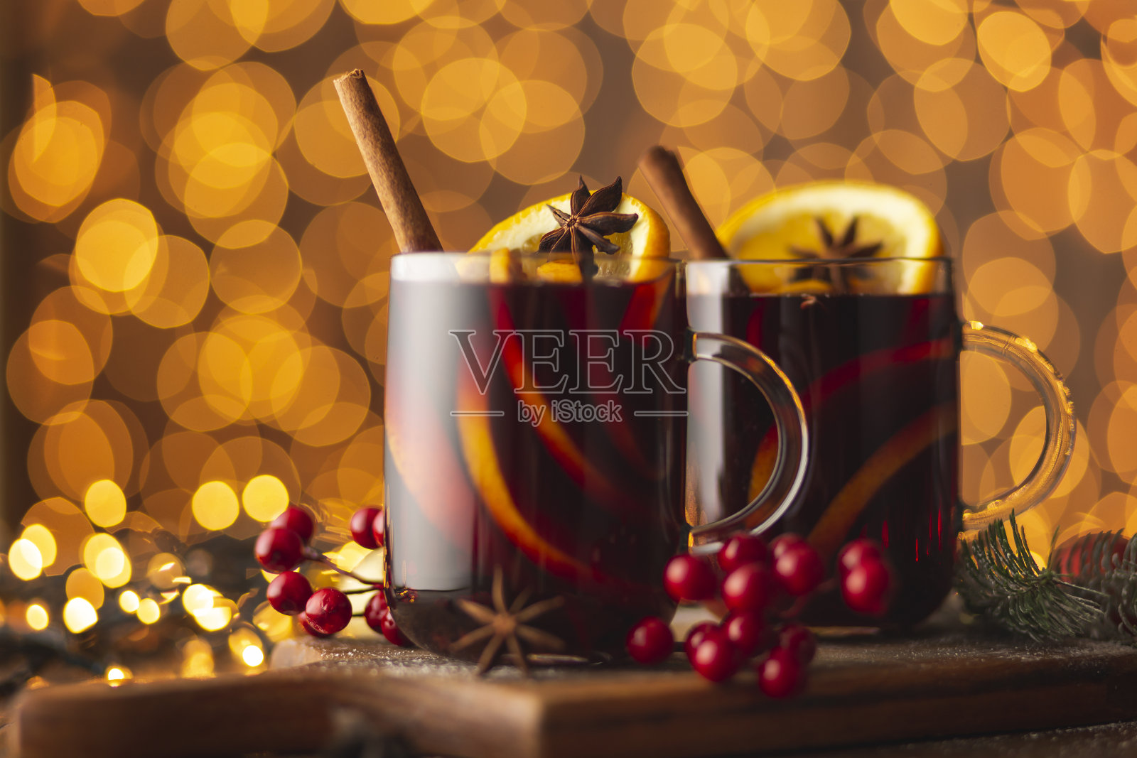 两杯热红酒照片摄影图片