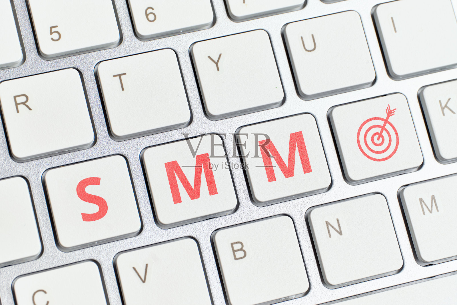 键盘社交媒体营销理念和目标照片摄影图片