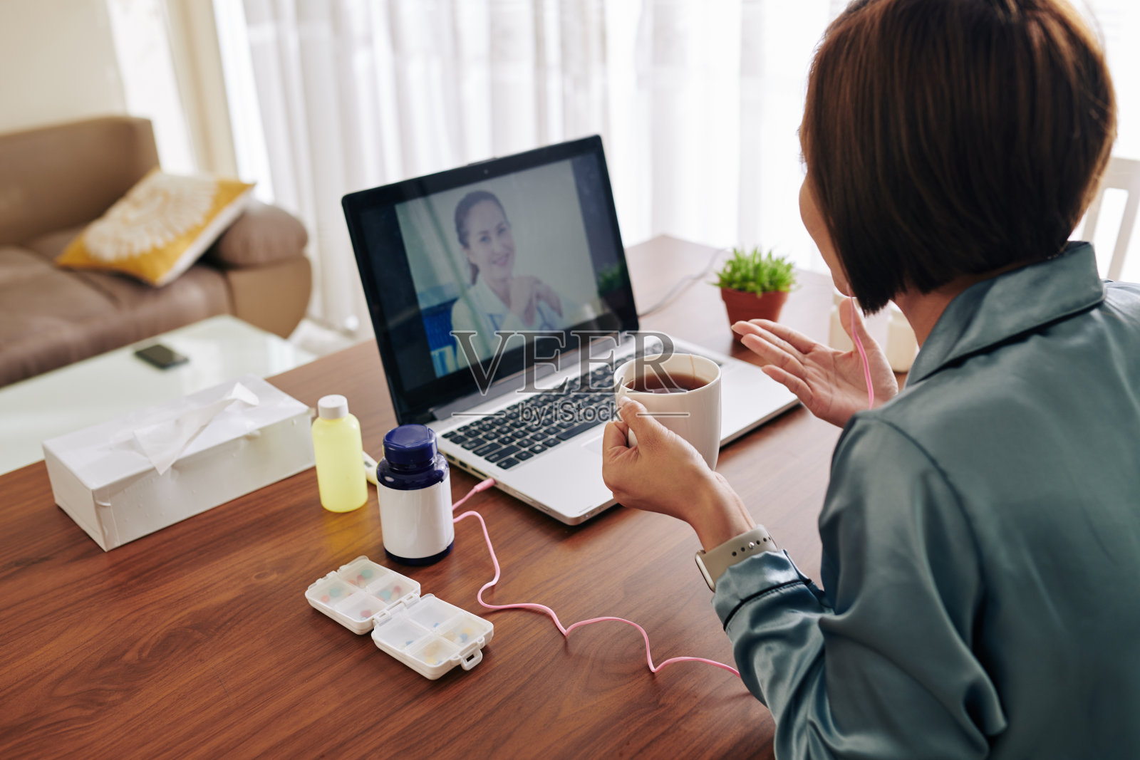 讨论恢复过程照片摄影图片