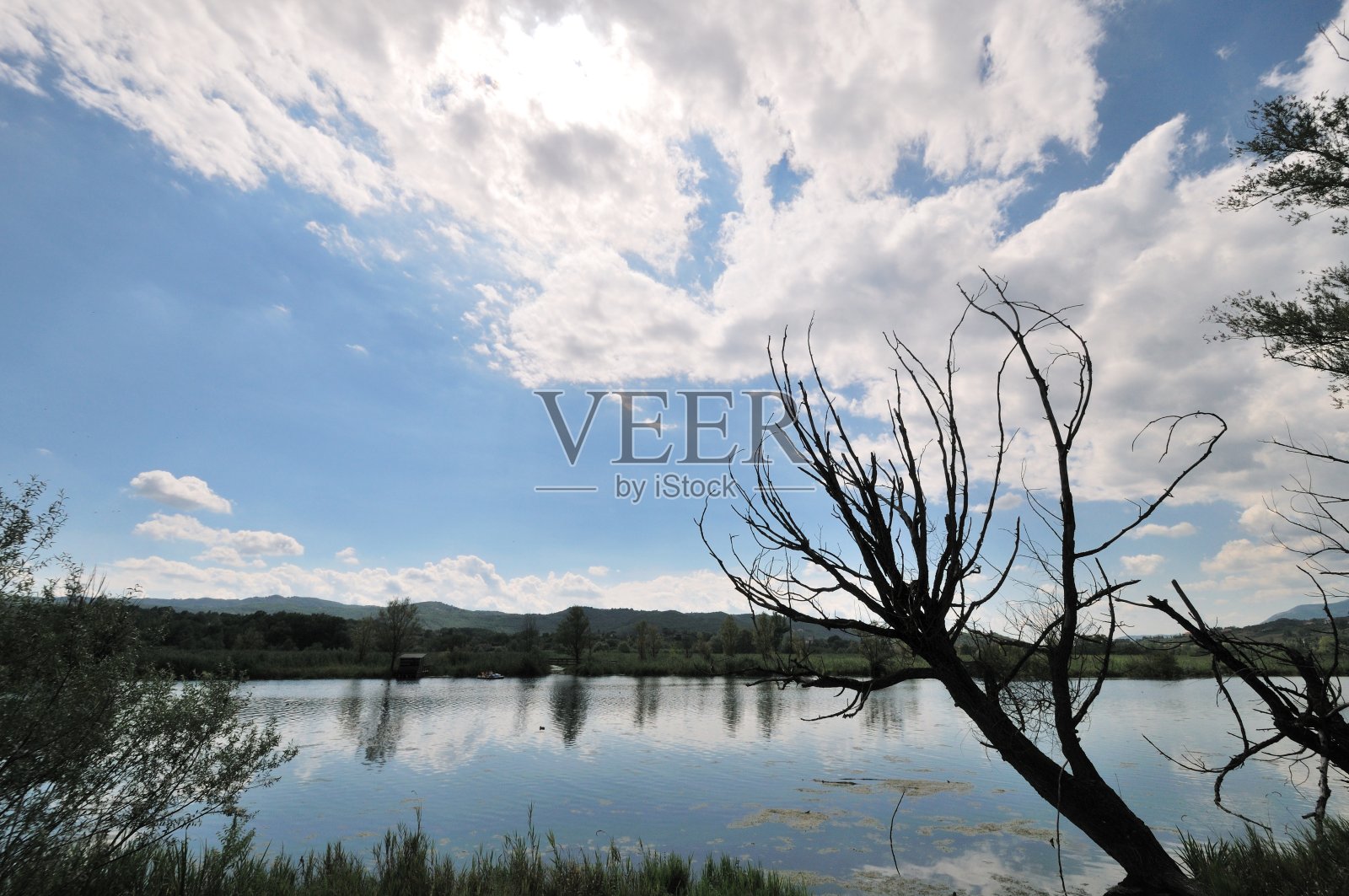 波斯达纤维诺湖自然保护区照片摄影图片