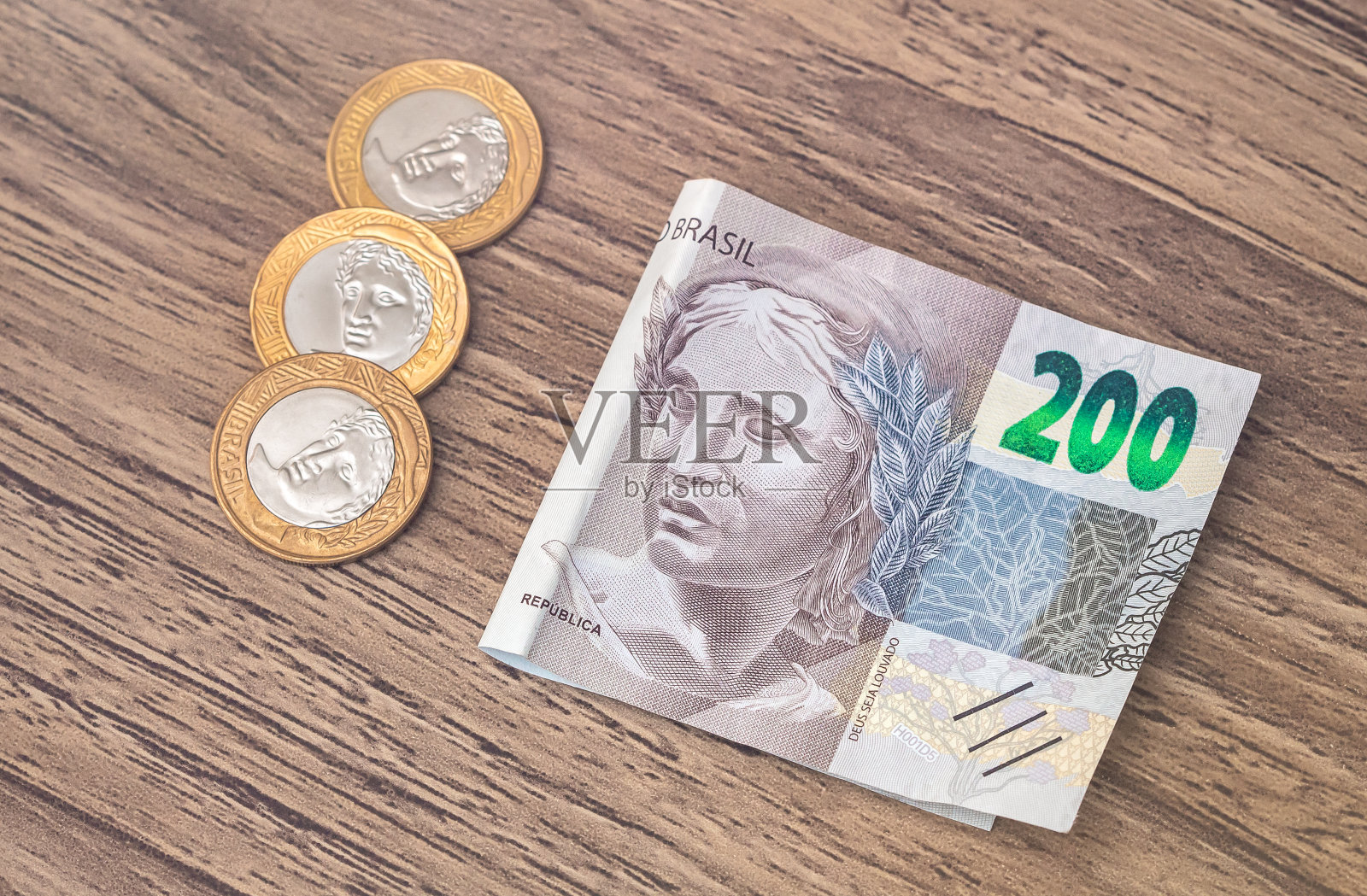 巴西货币。钱，钱，巴西，200雷亚尔。照片摄影图片