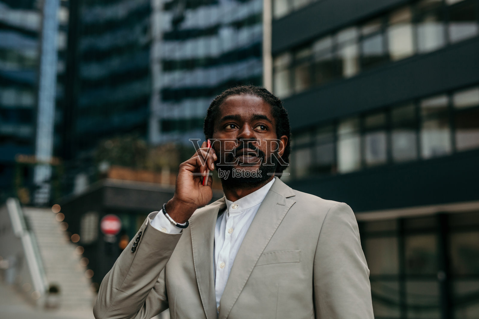 市中心地区的繁忙在商业上很常见照片摄影图片