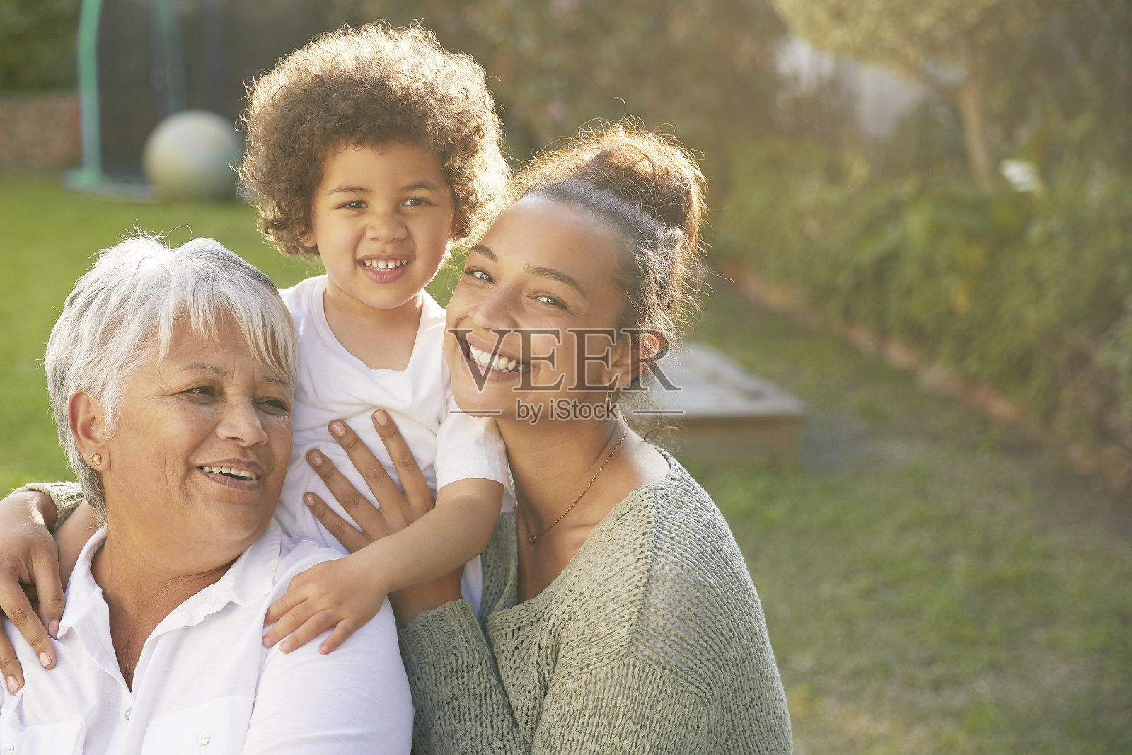 multigeneration快乐家庭照片摄影图片