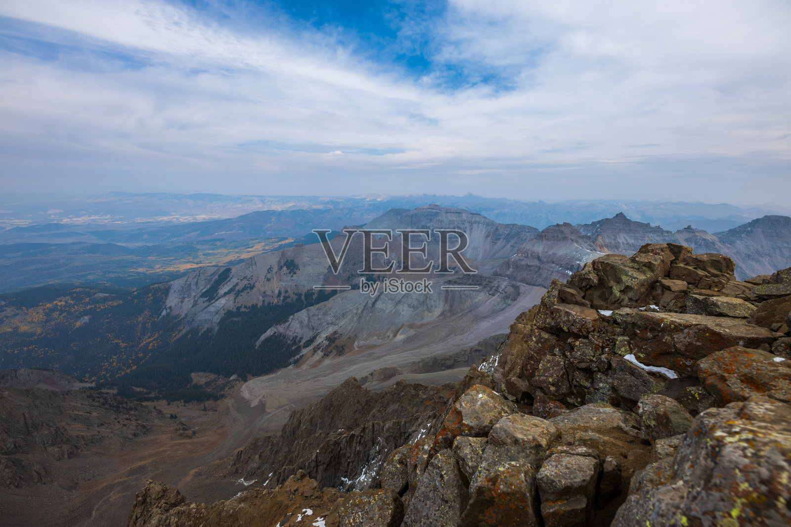 从斯奈费尔山顶往东看照片摄影图片