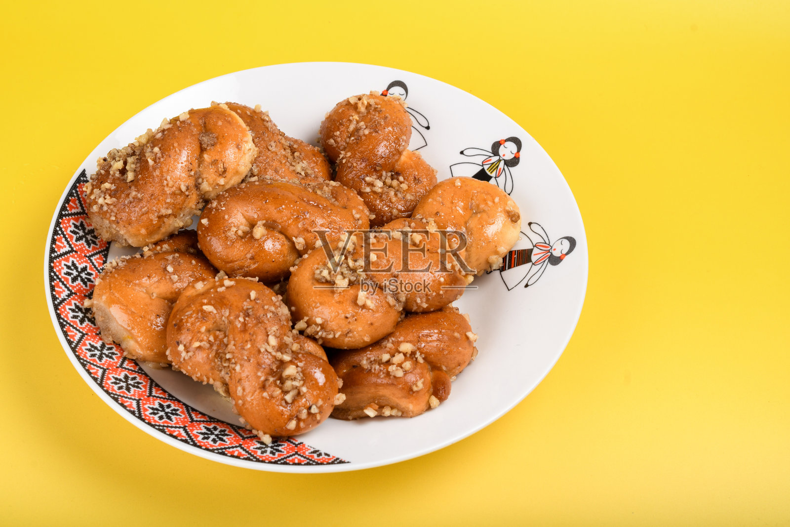 罗马尼亚菜的概念。自制木芝尼饼，传统甜点做成图8照片摄影图片