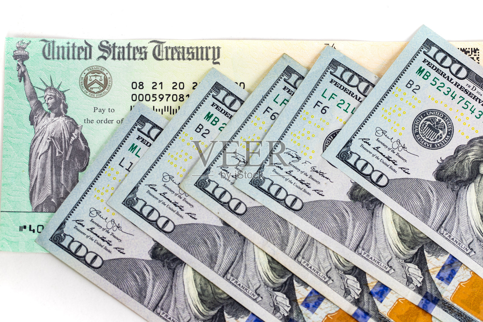 从美国财政部退税或刺激一百美元钞票支票照片摄影图片