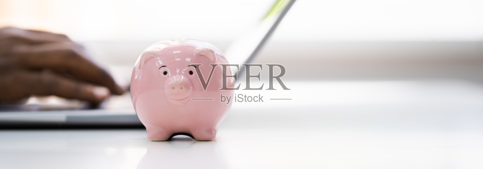 用存钱罐在线存钱照片摄影图片