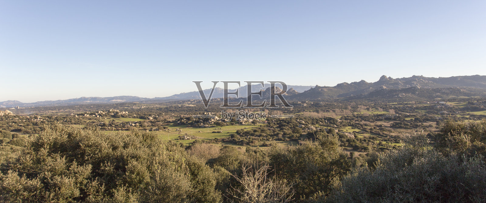 冬季撒丁岛的风景照片摄影图片