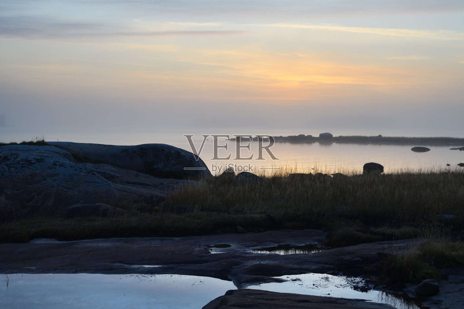 俄罗斯卡累利阿白海上的日出照片摄影图片