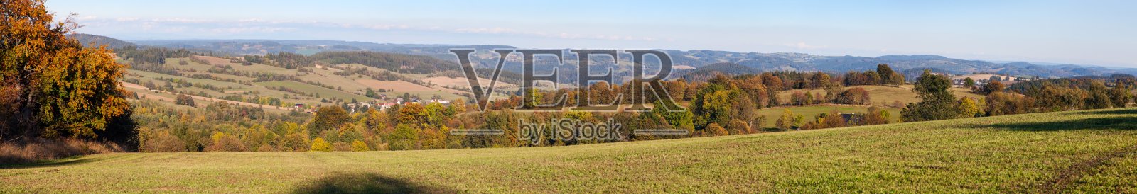 波希米亚和摩拉维亚高地的秋天全景照片摄影图片