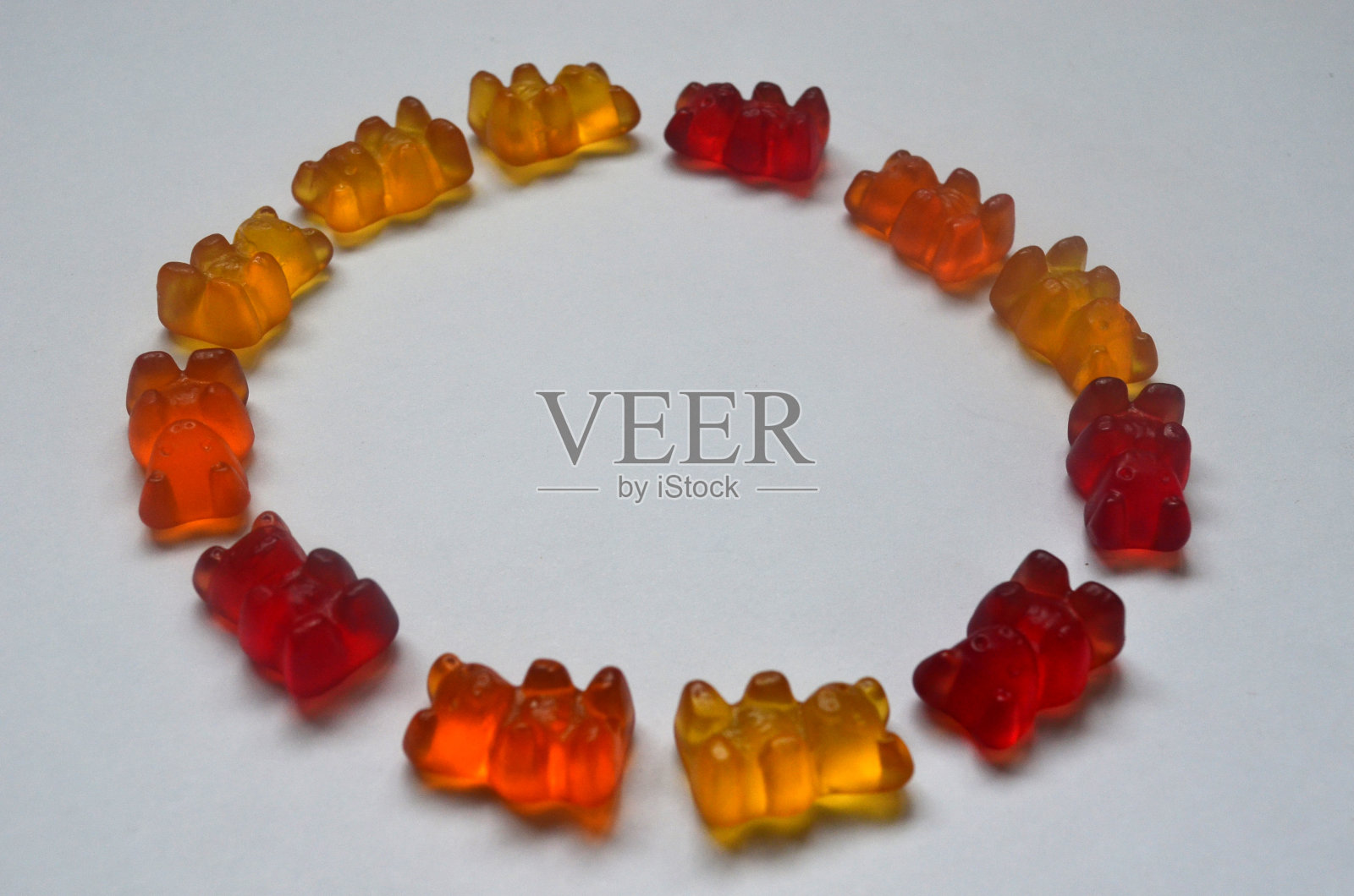 给孩子们的熊形状的果冻糖。多色果冻。甜的。甜点,维生素。照片摄影图片