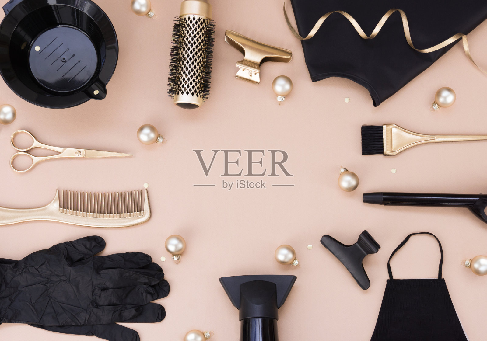 模板新年和圣诞问候从理发师或关于发廊的信息。照片摄影图片