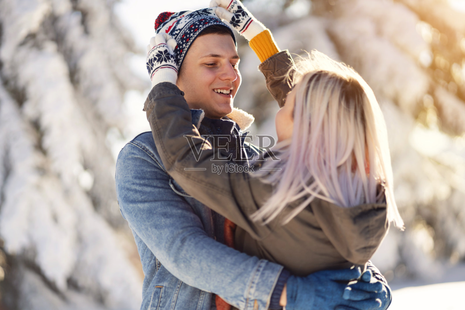 花时间一起在户外的山照片摄影图片