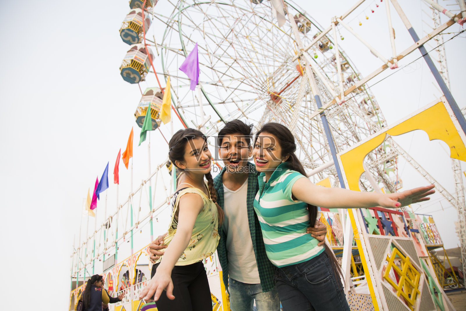 朋友享受-股票照片照片摄影图片