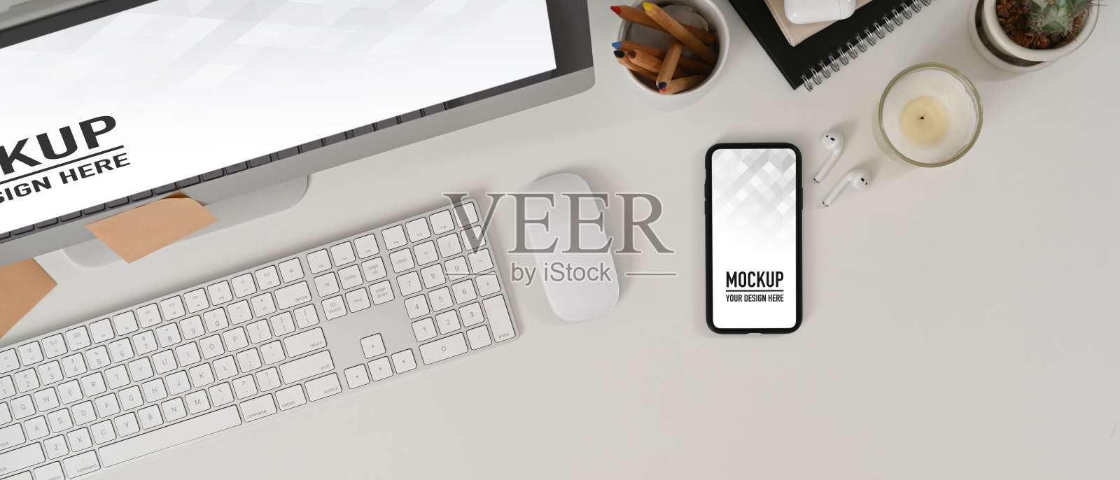 白色最小的工作空间模拟智能手机和台式电脑，包括剪切路径照片摄影图片