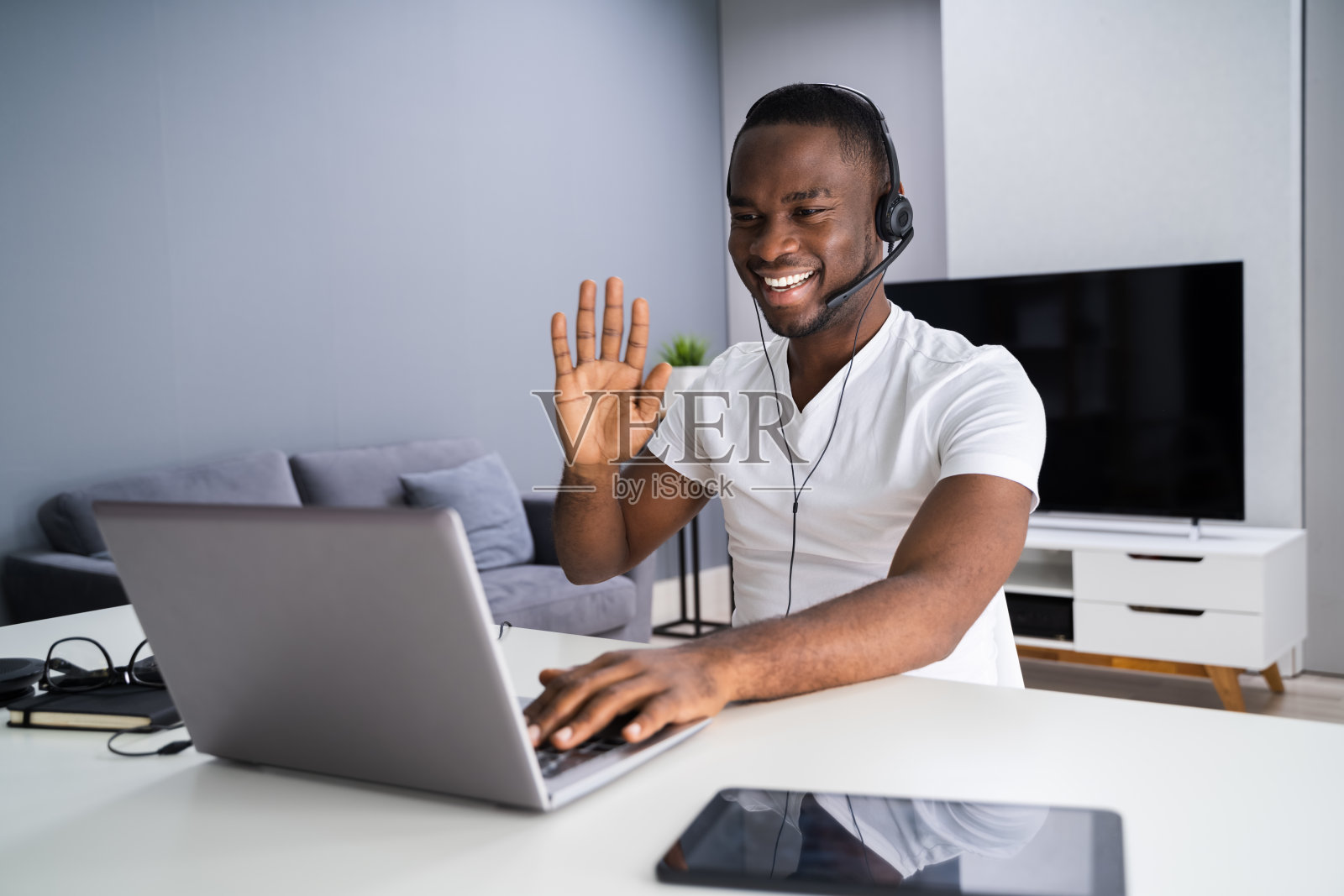 在线视频电话会议照片摄影图片