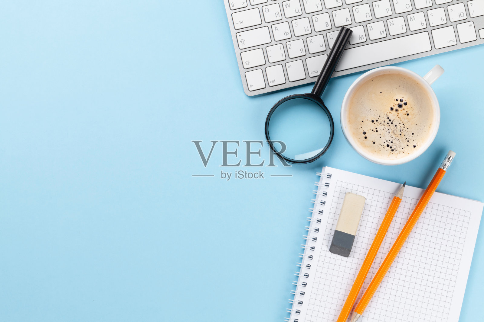 商务办公桌工作场所和办公用品照片摄影图片