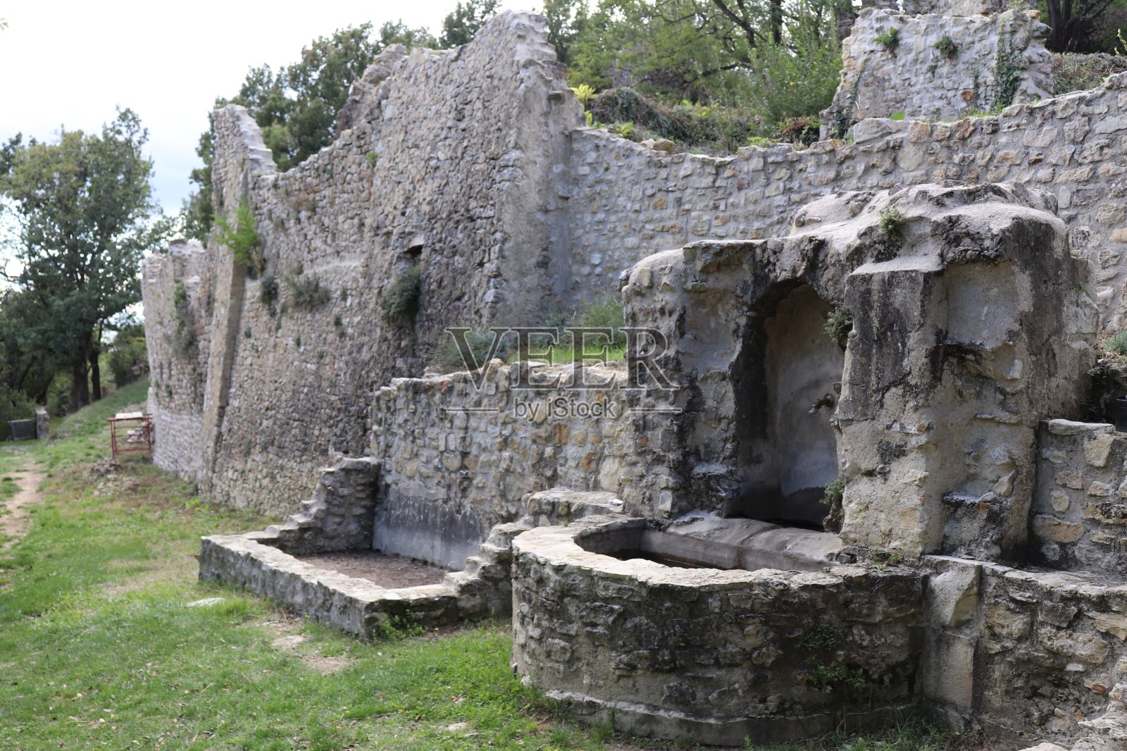 古罗马浴场的遗迹照片摄影图片