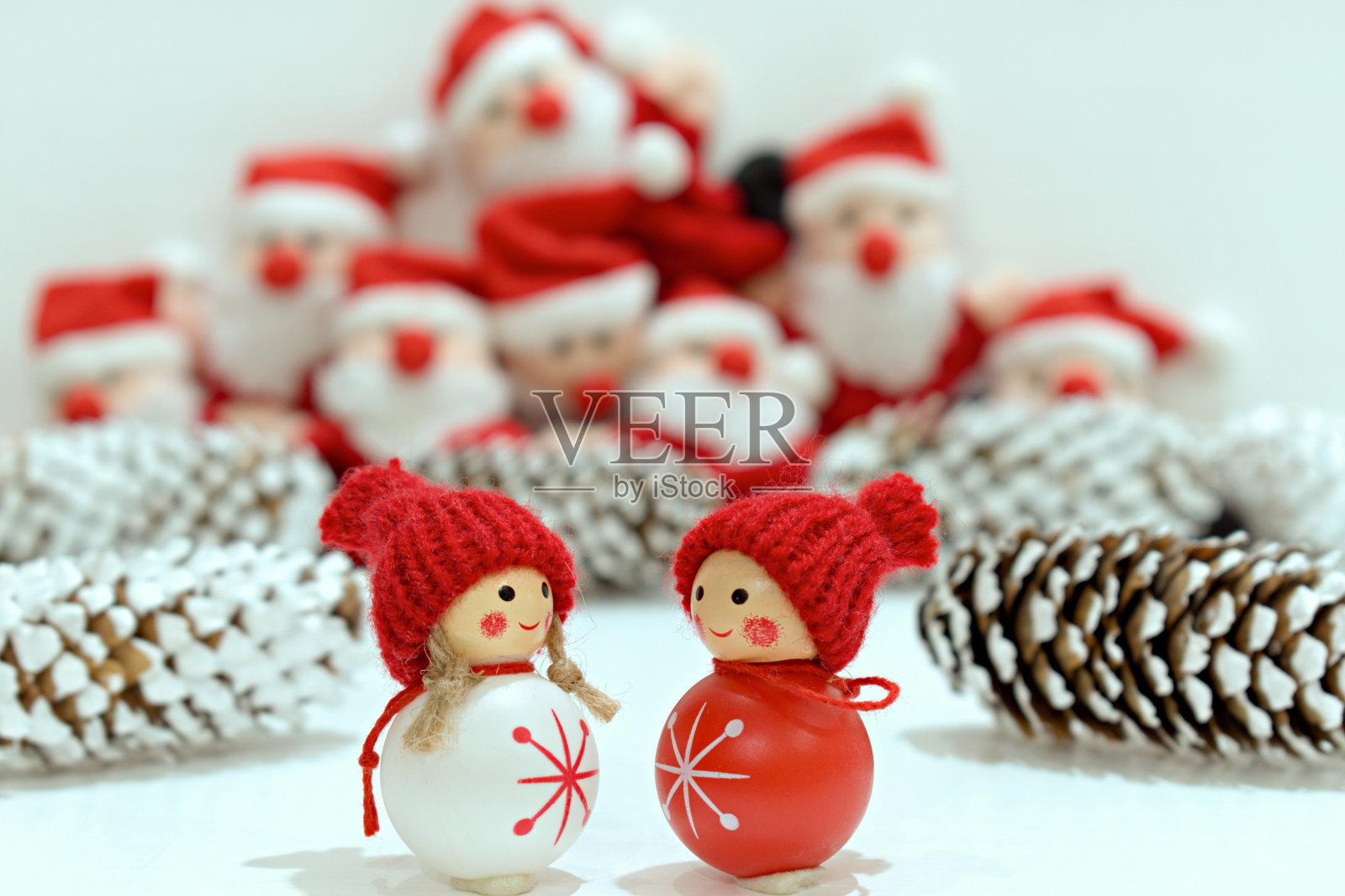 有趣的玩具靠近模糊的背景照片摄影图片