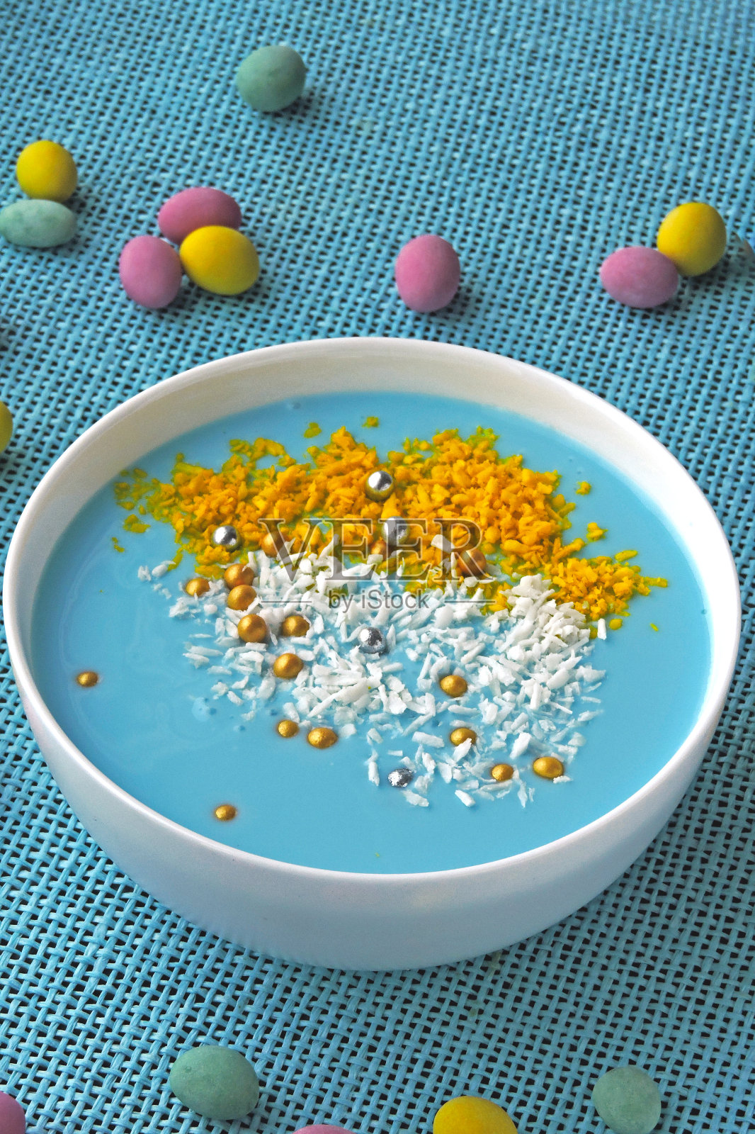 复活节早餐碗。照片摄影图片