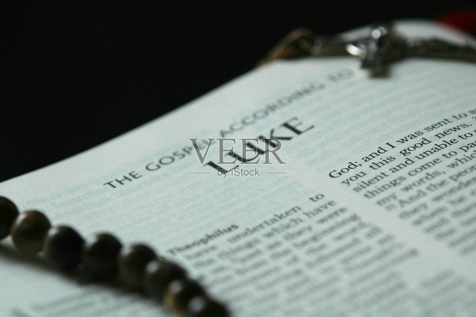 路加福音照片摄影图片