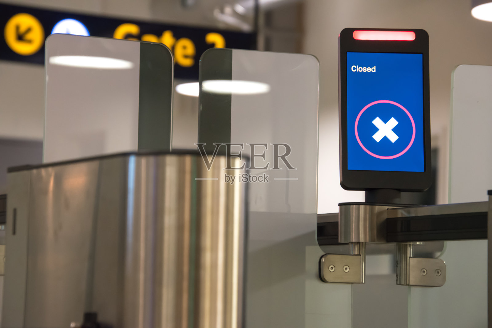 机场登机口关闭。照片摄影图片
