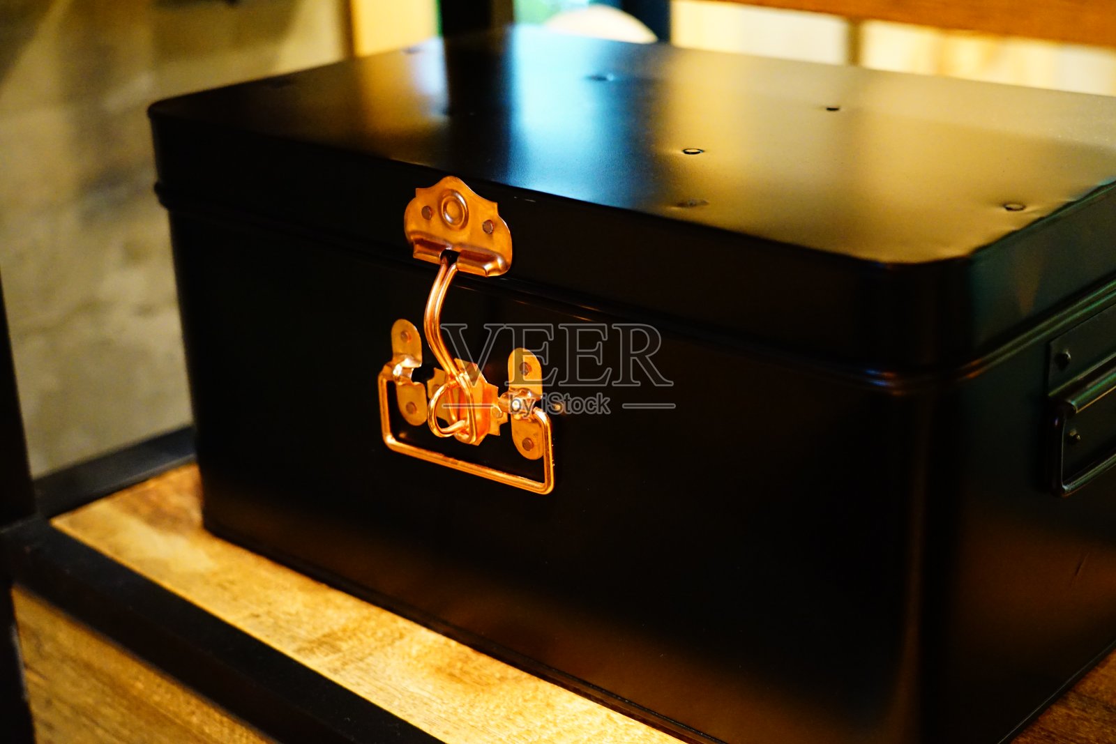 黑色古董箱照片摄影图片