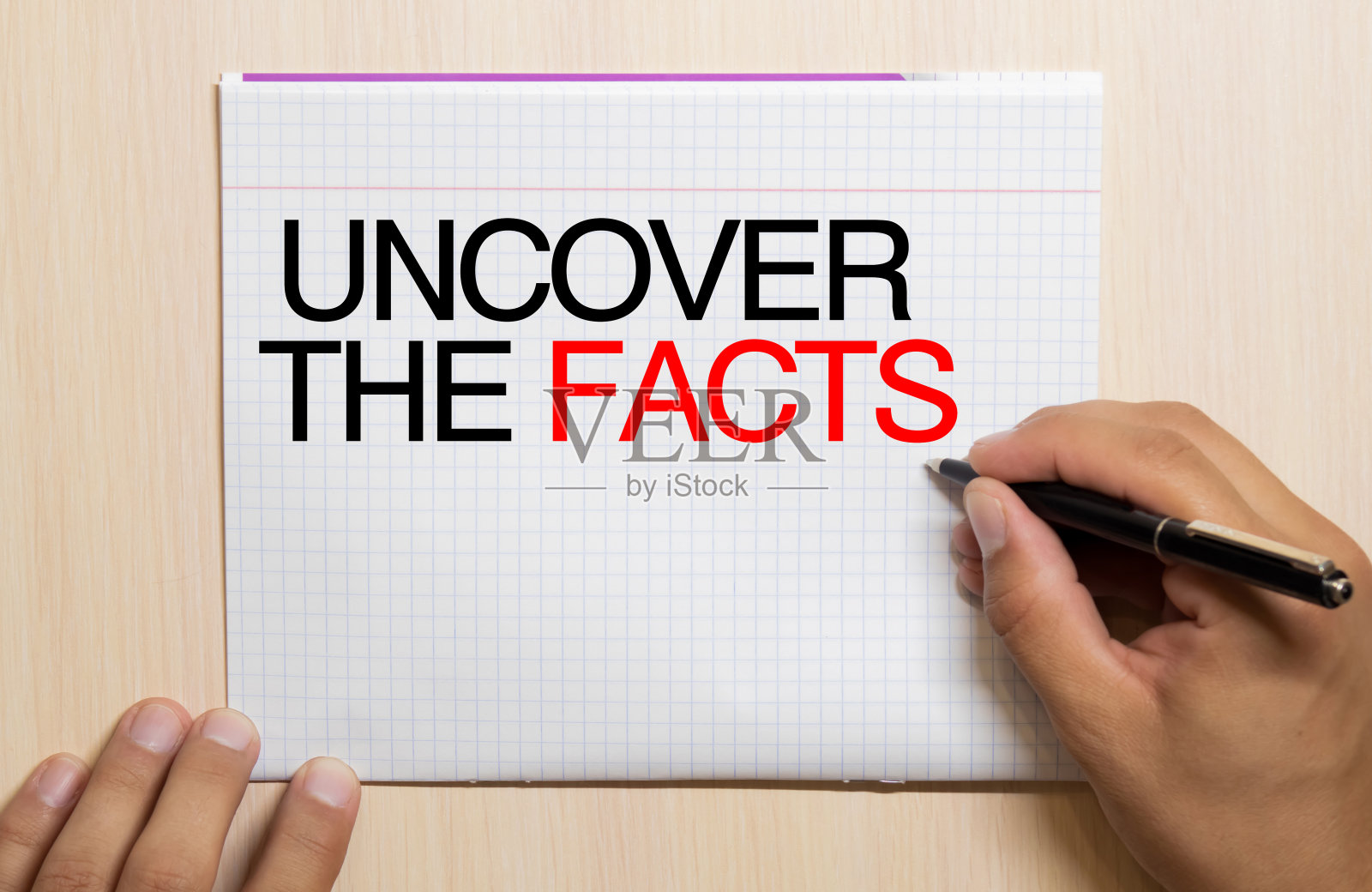 揭开事实卡孤立的白色背景照片摄影图片