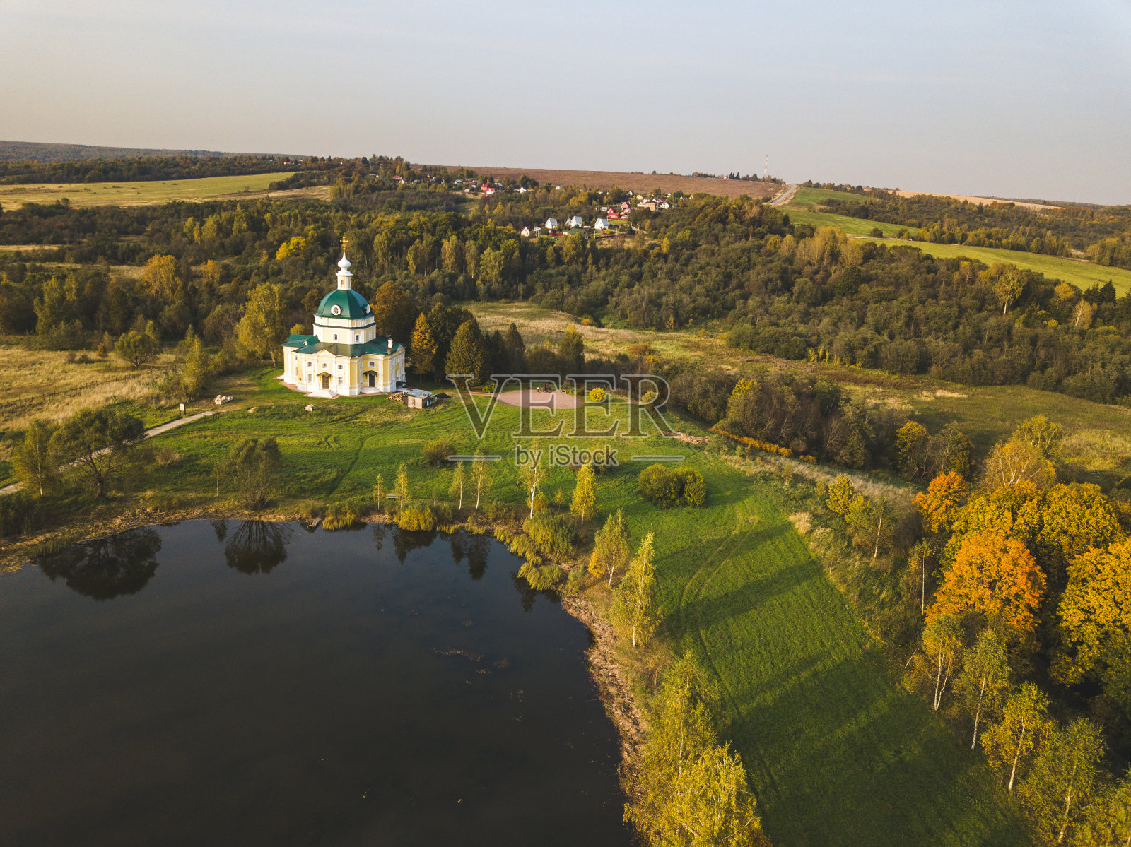 迈克尔，大天使教会。俄罗斯莫斯科地区塔拉卡诺沃照片摄影图片