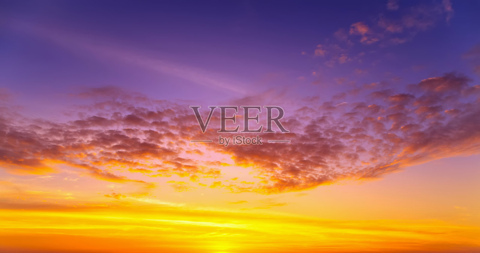 缤纷的日落与灿烂的太阳照片摄影图片